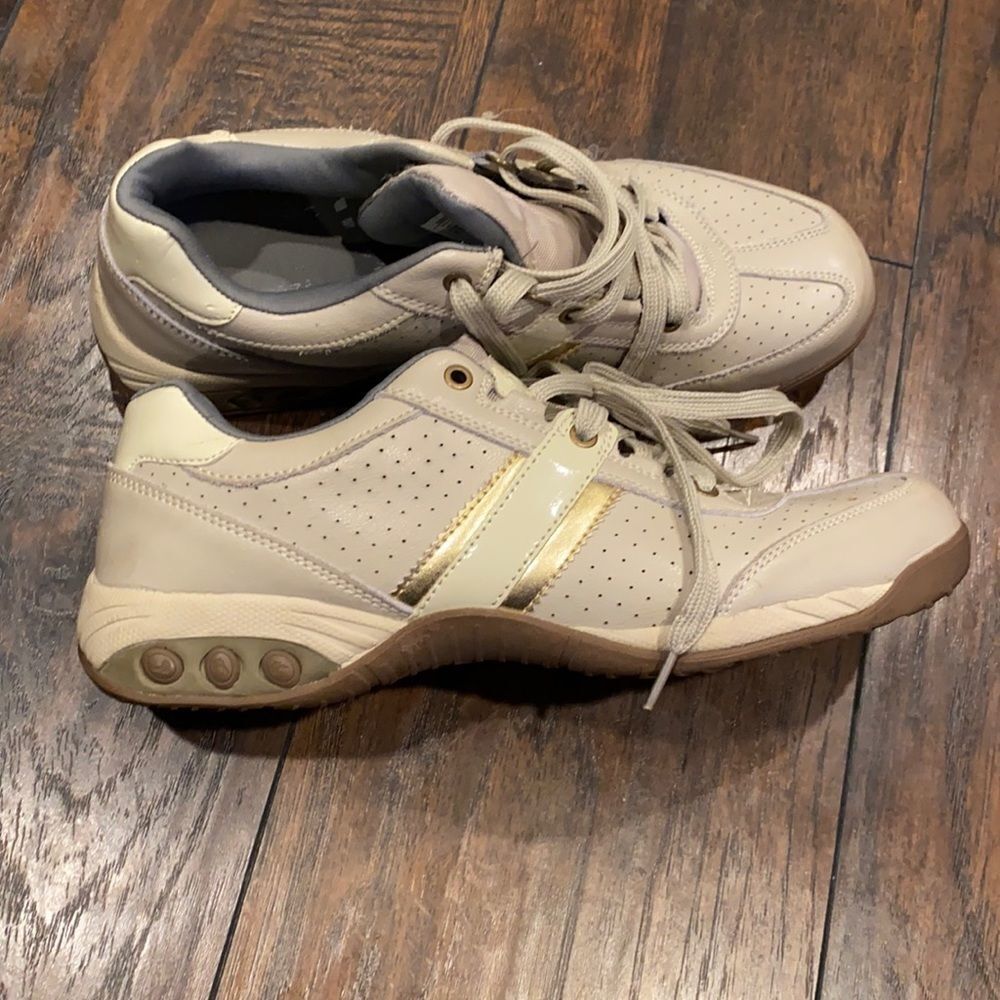 Therafit Euro Oxford Leather walking Sneakers grayish tan with gold stripe EUC